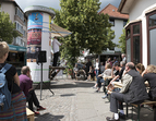 Unterhaltung im Viertel