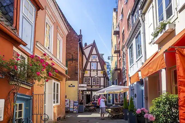 bunte Straße im Bremer Schnoorviertel 